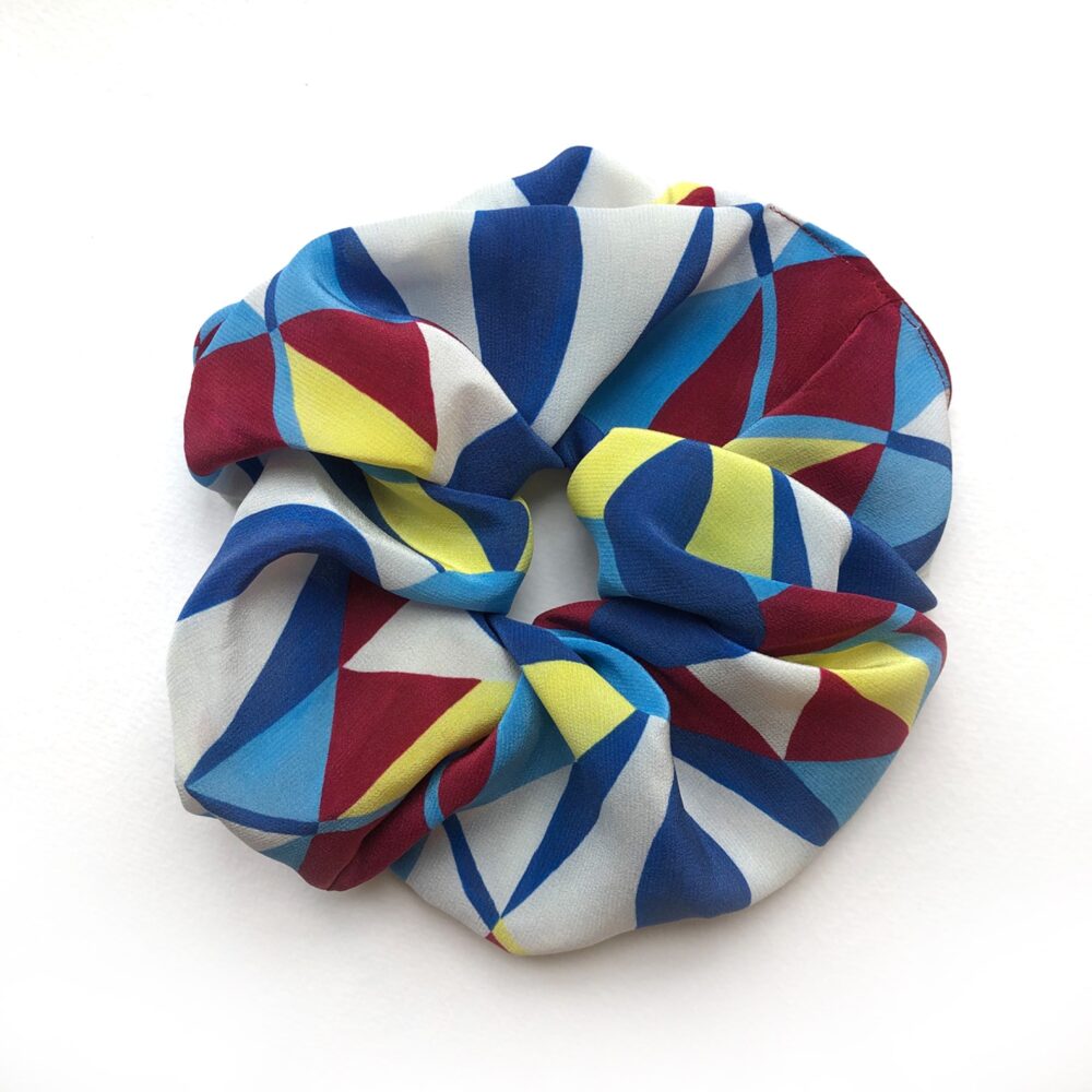 Scrunchie-Meret-von-Valerie-Lipscher