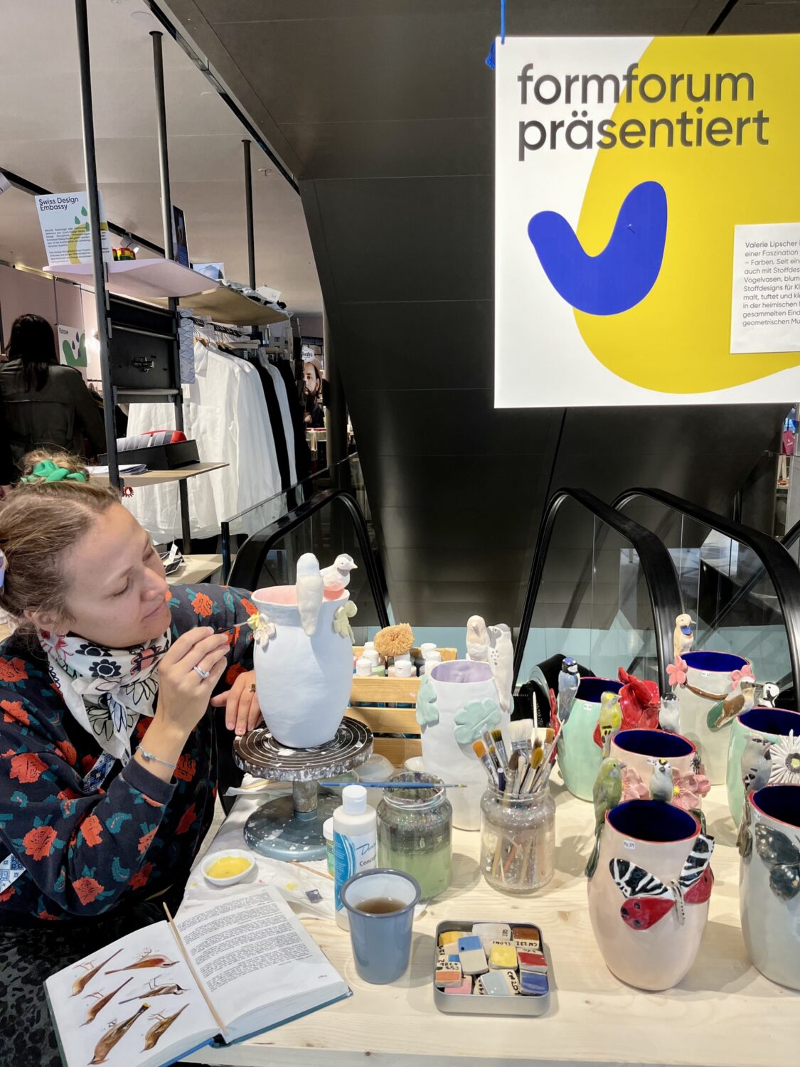 Swiss-bird-vasen-im-swiss-design-market-zürich